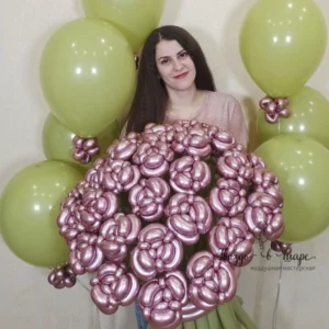 Букет из 29 ти бутонов роз